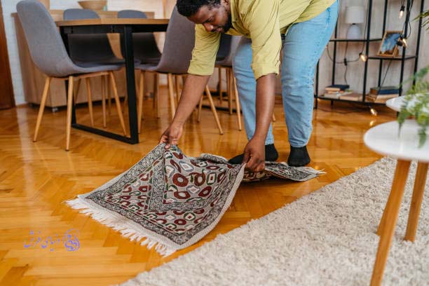 چطور فرش را جابهجا کنیم بدون آسیب دیدن؟ راهنمای ایمن نقل و انتقال جابه جایی فرش